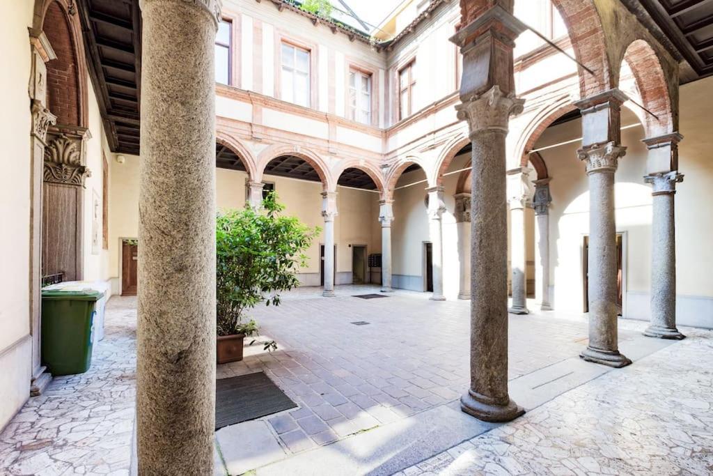 ℒovely & ℰlegant Studio Next To Duomo/Missori 밀라노 외부 사진