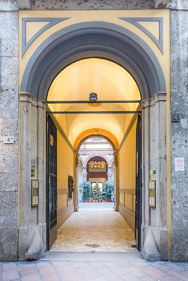 ℒovely & ℰlegant Studio Next To Duomo/Missori 밀라노 외부 사진
