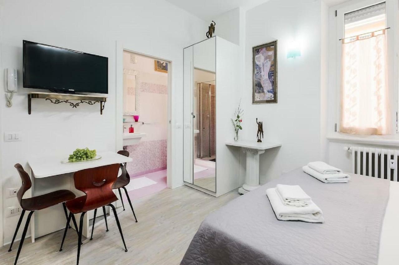 ℒovely & ℰlegant Studio Next To Duomo/Missori 밀라노 외부 사진